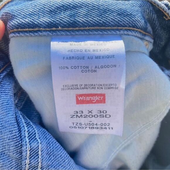 Wrangler Authentic 100% Cotton Tapered Denim Jeans - Picture 7 of 7